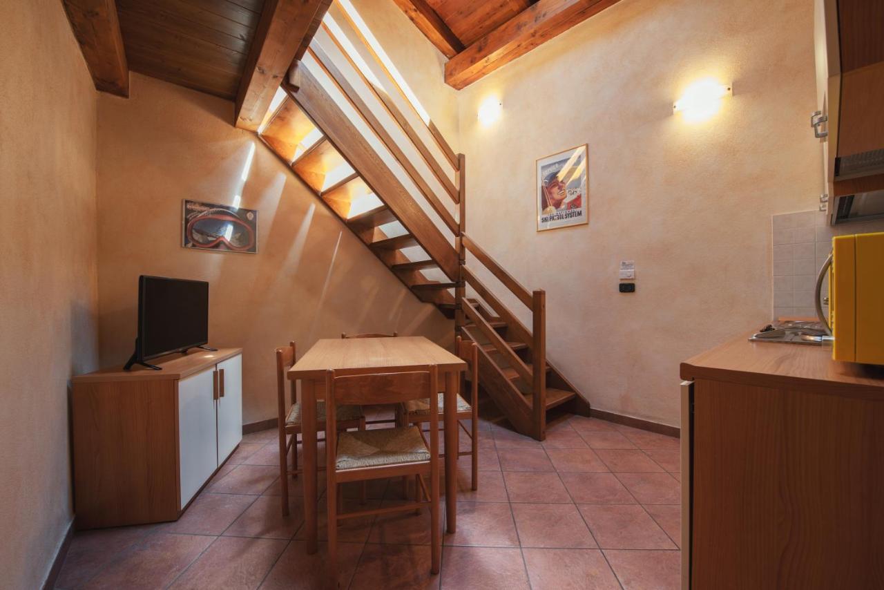 Residence La Tana Del Ghiro Bardonecchia Exteriér fotografie