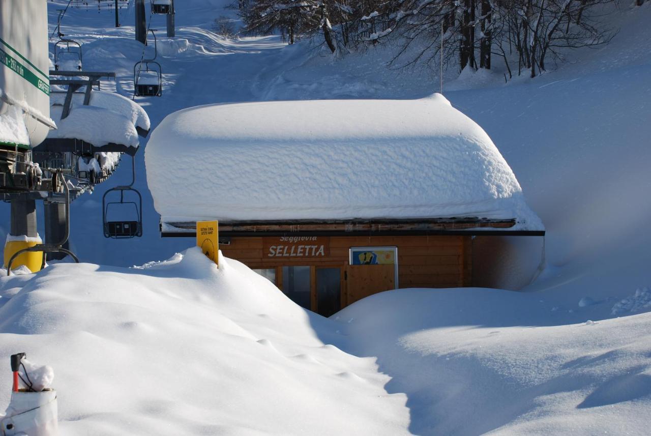 Residence La Tana Del Ghiro Bardonecchia Exteriér fotografie